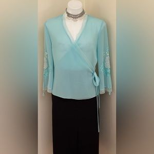 Together NWT Blue & White Sheer Floral Sequence Wrap Tie On Side Blouse Sz 8.